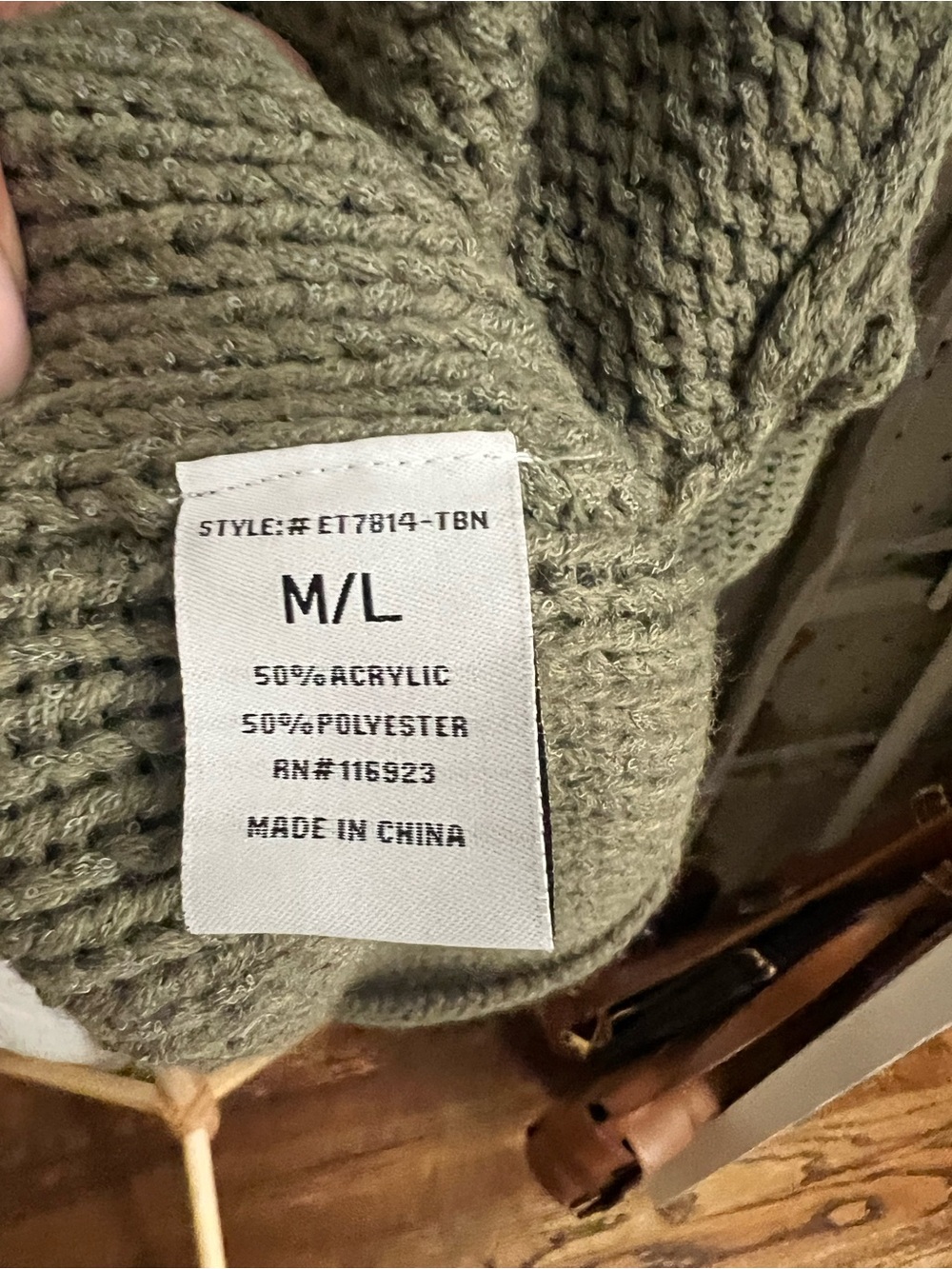 Three Bird Nest- oversized Olive Green Knit Sweater, size M/L - Picture 5 of 5
